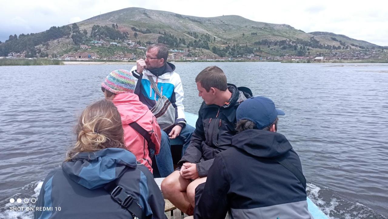 Urosfood & Titiqaqa Lodge Zewnętrze zdjęcie