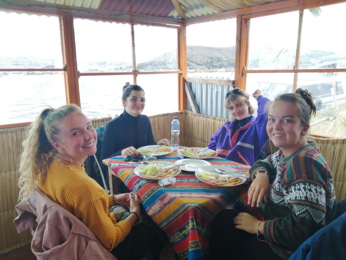 Urosfood & Titiqaqa Lodge Zewnętrze zdjęcie